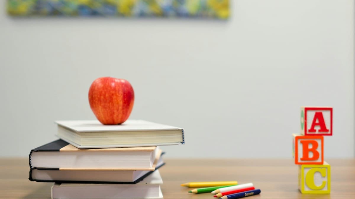 Photograph representing stem pedagogy & next-generation edtech